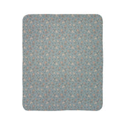 Cozy Fleece Sherpa Blanket with Floral Pattern - Perfect for Home Decor and Gifting