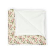 Cozy Floral Soft Polyester Blanket for Relaxation and Home Decor