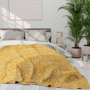 Bright Floral Arctic Fleece Blanket - Cozy Floral Design for Home & Gifts