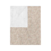 Cozy Velveteen Microfiber Blanket with Elegant Leaf Pattern