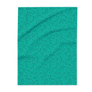 Cozy Arctic Fleece Blanket with Leaf Print - Perfect for Home & Gift Giving