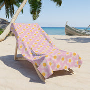 Charming Floral Beach Towel - Perfect for Summer Days and Pool Parties