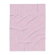 Cozy Pink Floral Arctic Fleece Blanket for Warmth and Comfort