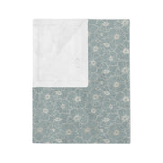Cozy Floral Velveteen Microfiber Blanket - Soft & Warm for Home Decor