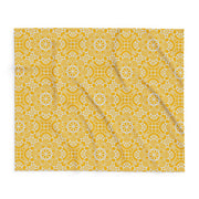 Bright Floral Arctic Fleece Blanket - Cozy Floral Design for Home & Gifts