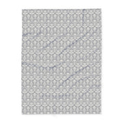 Luxury Arctic Fleece Blanket - Elegant Grey Pattern for Cozy Home Decor