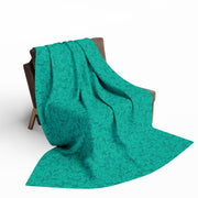 Cozy Arctic Fleece Blanket with Leaf Print - Perfect for Home & Gift Giving