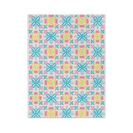 Colorful Snowflake Velveteen Microfiber Blanket - Cozy Decor for Winter Celebrations