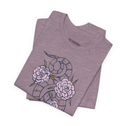 Unisex Short Sleeve Tee with Snake and Floral Design - Trendy Casual Wear