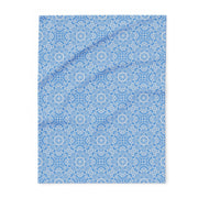 Cozy Arctic Fleece Blanket with Floral Pattern