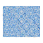 Cozy Arctic Fleece Blanket with Floral Pattern