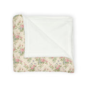 Cozy Floral Soft Polyester Blanket for Relaxation and Home Decor