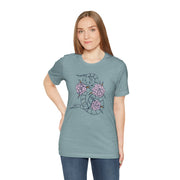 Unisex Short Sleeve Tee with Snake and Floral Design - Trendy Casual Wear